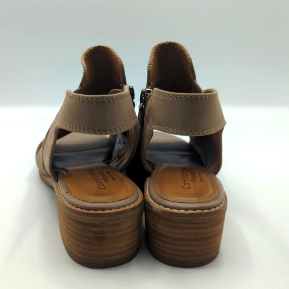 Comfortiva Belen Sandal - Picture 4 of 12